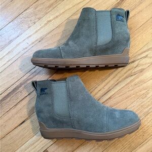 Sorel Evie Olive Green Ankle Boots